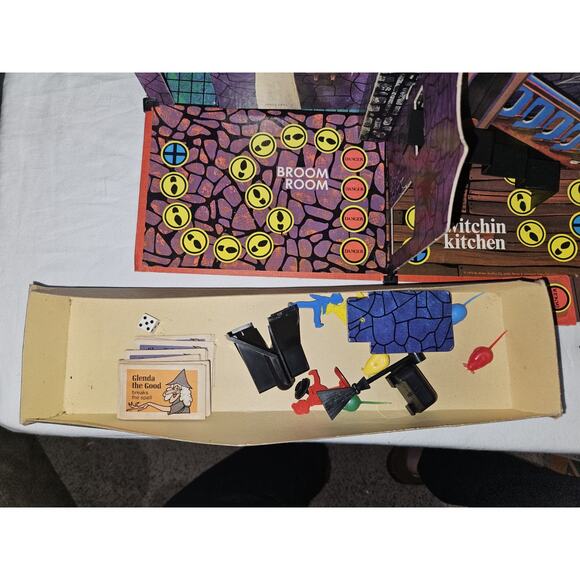 Vintage Which Witch? Board Game 1970 Milton Bradley 4012 - Picture 2 of 5